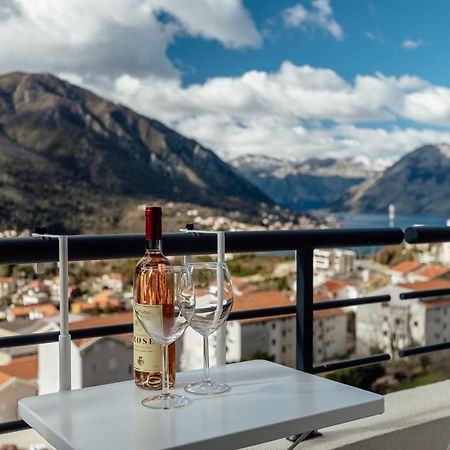 Lana Sea View Apartment Kotor Extérieur photo