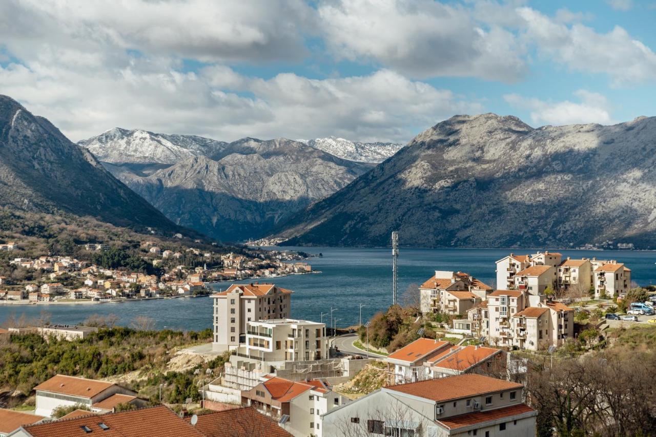Lana Sea View Apartment Kotor Extérieur photo